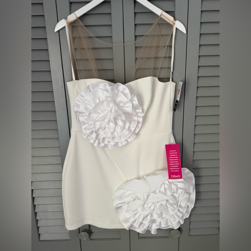 Elegant White Dress with Floral Accents